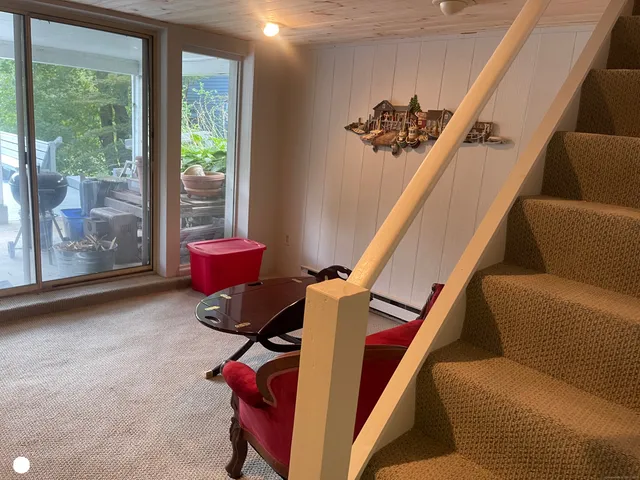 $3,000 | 130 Huntington Street, Shelton, CT 06484