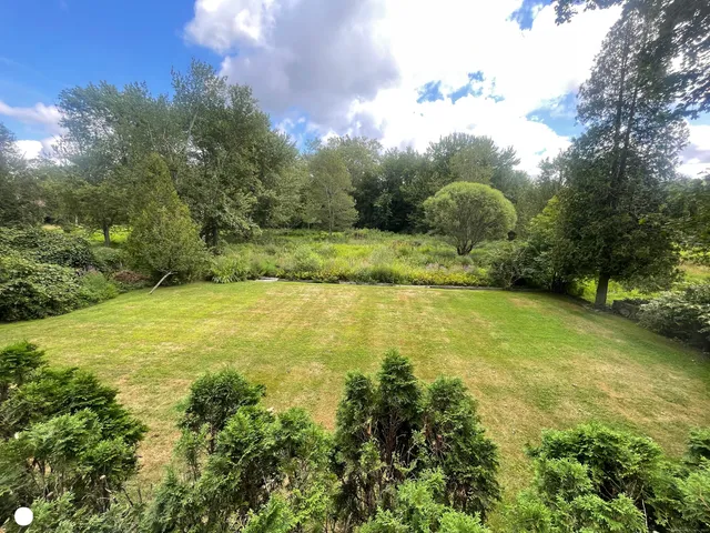 $3,000 | 130 Huntington Street, Shelton, CT 06484