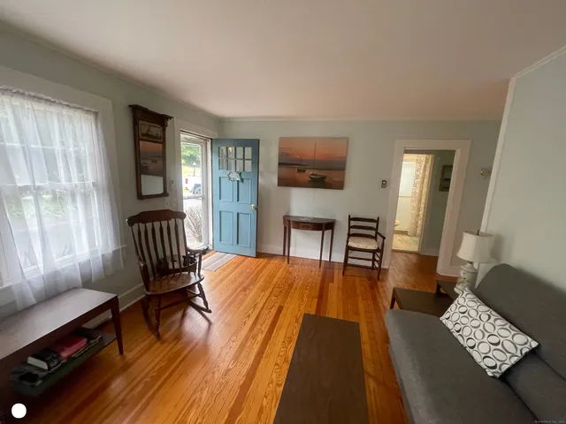 $3,000 | 130 Huntington Street, Shelton, CT 06484