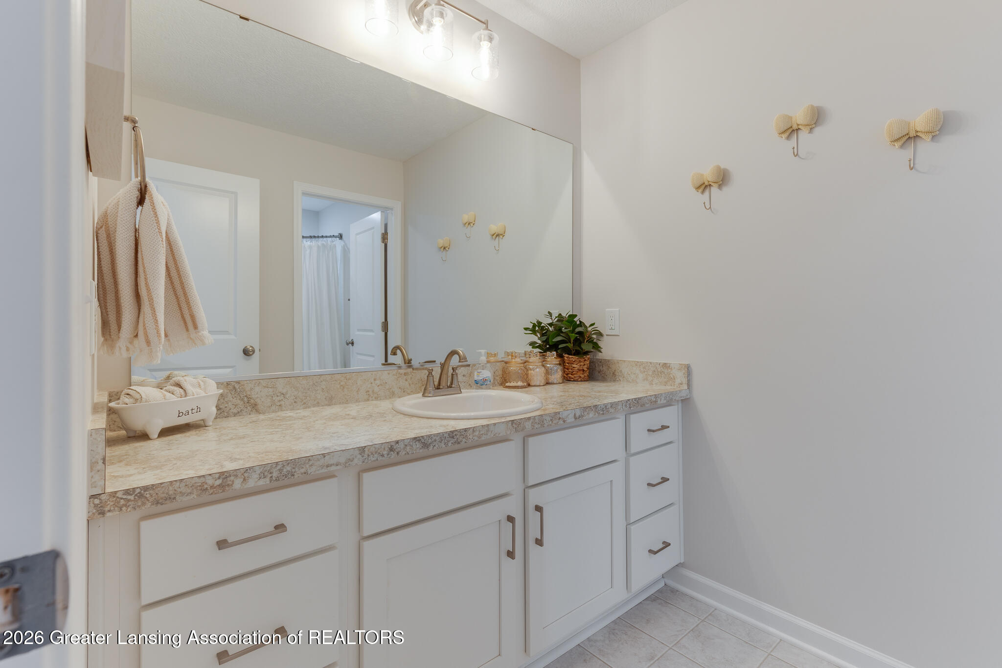 603 Landbridge Perry, MI 48872 - Photo 27 of 57 603_Land_Bridge_BROCK-43