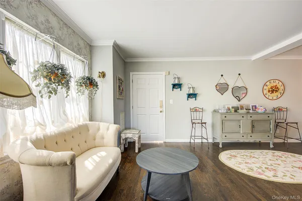 $878,000 | 168-03 Powells Cove Boulevard, Unit 13 | Beechhurst