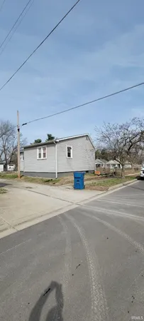 $175,000 | 1003 South 4th Street, Terre Haute, IN 47807