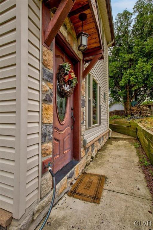 744 Main Road Lehighton, PA 18235 - Photo 7 of 42 Rear Entry into 5th bedroom/oversized rear foyer.