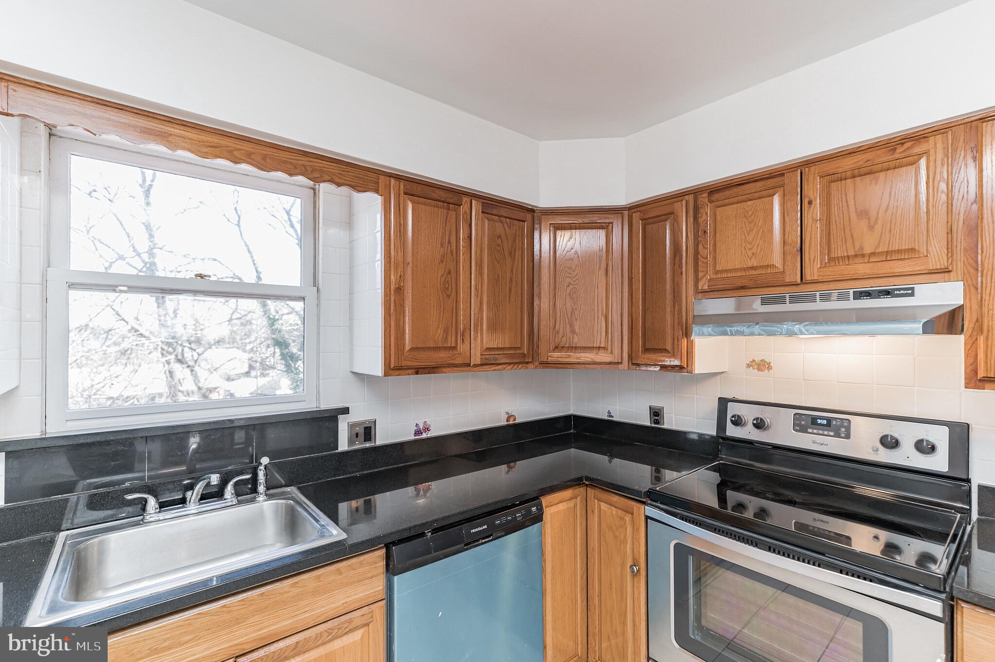 932 Ray Road Hyattsville, MD 20783 - Photo 12 of 33
