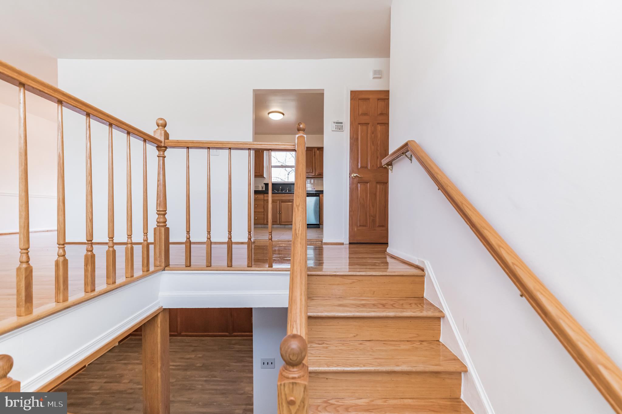 932 Ray Road Hyattsville, MD 20783 - Photo 5 of 33