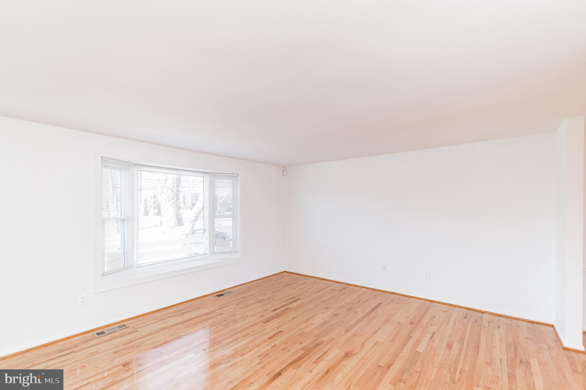 932 Ray Road Hyattsville, MD 20783 - Photo 9 of 33