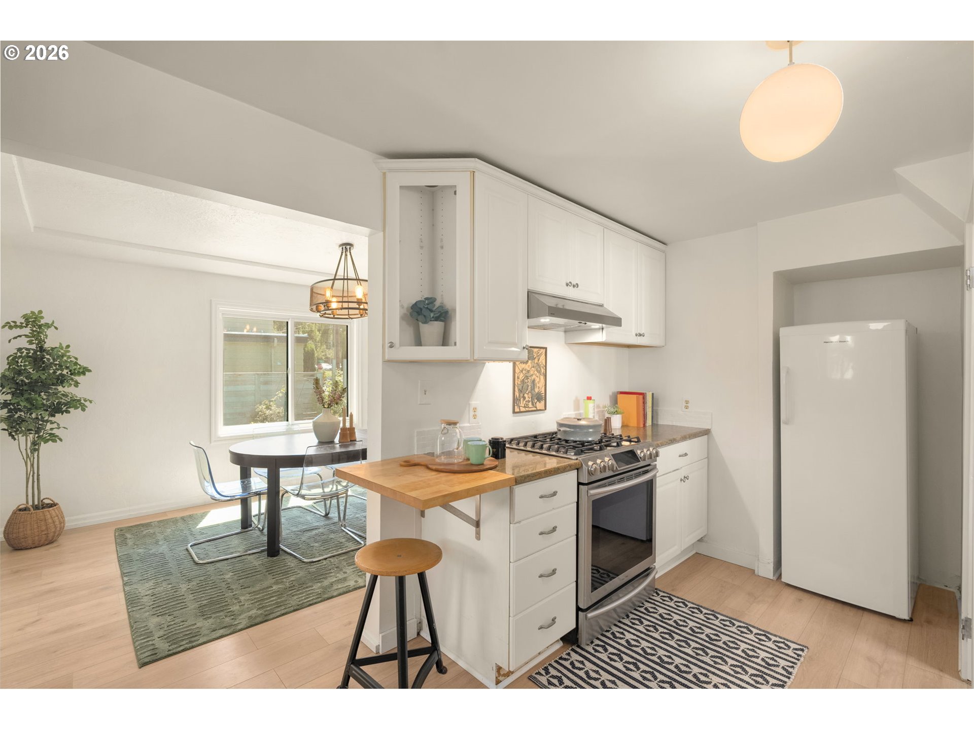 402 Southeast 31st Avenue Portland, OR 97214 - Photo 11 of 30 Kitchen