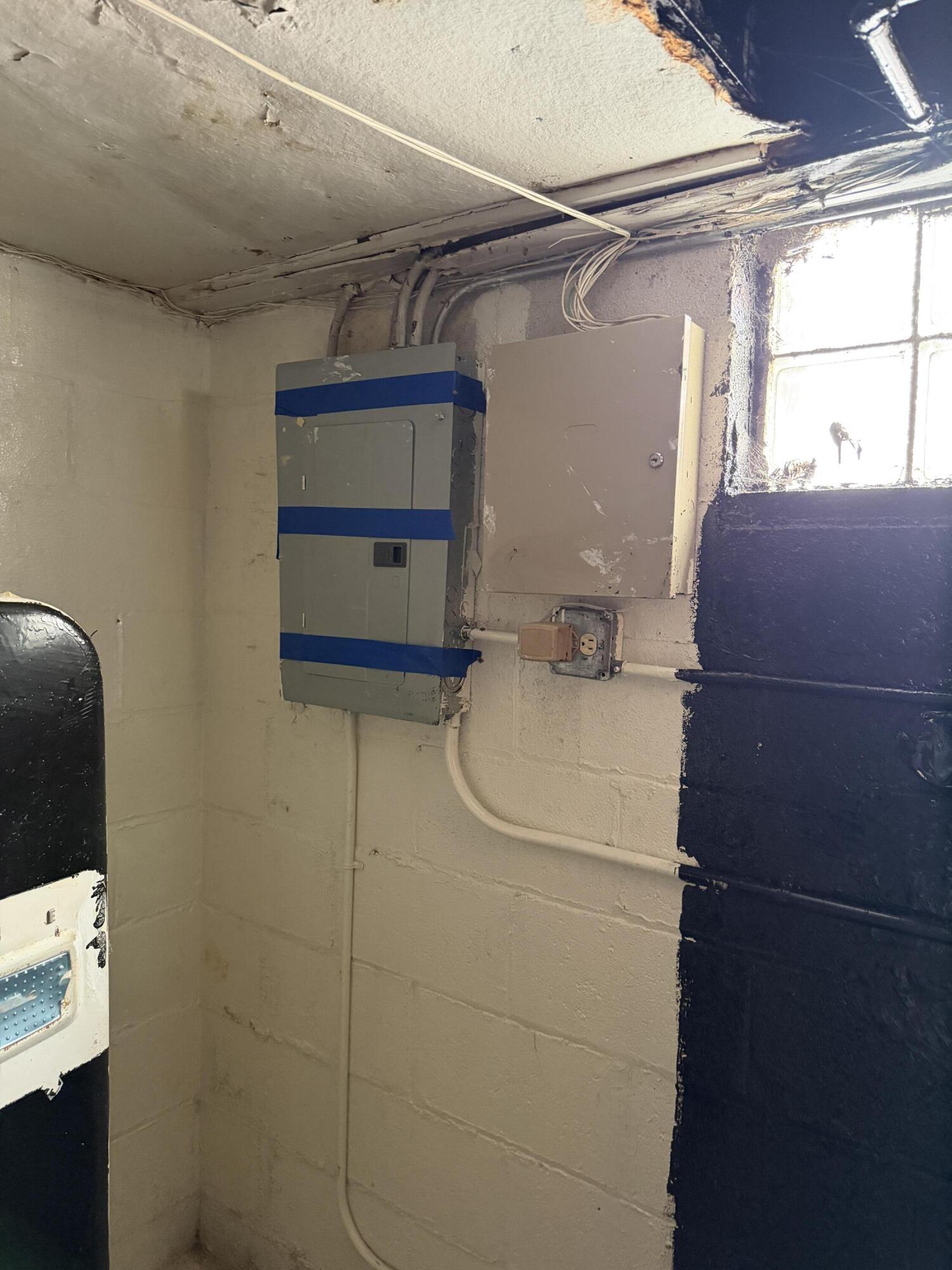 1814 Adams Street Gary, IN 46407 - Photo 22 of 26 1500x2000