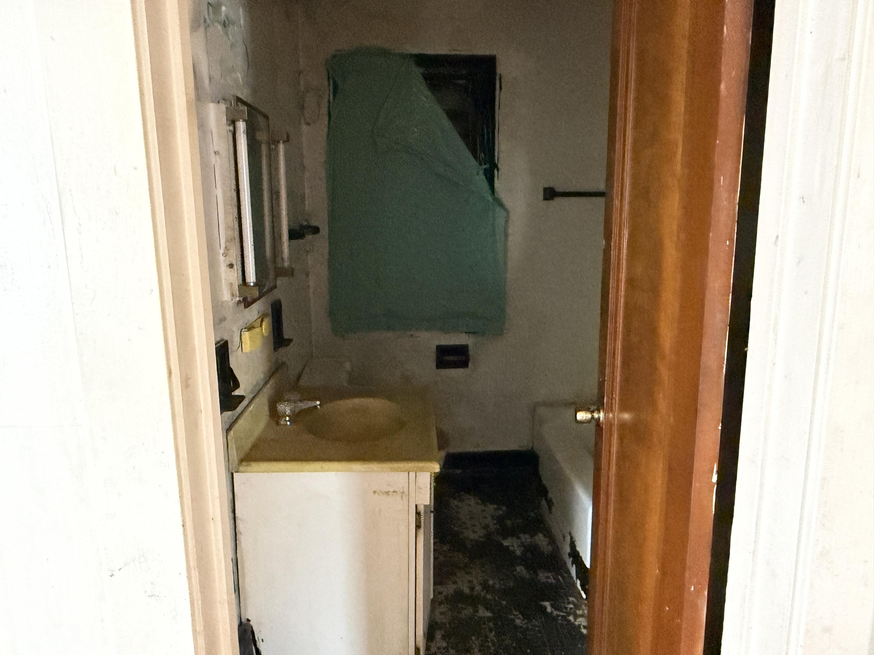 1814 Adams Street Gary, IN 46407 - Photo 7 of 26 3000x2250