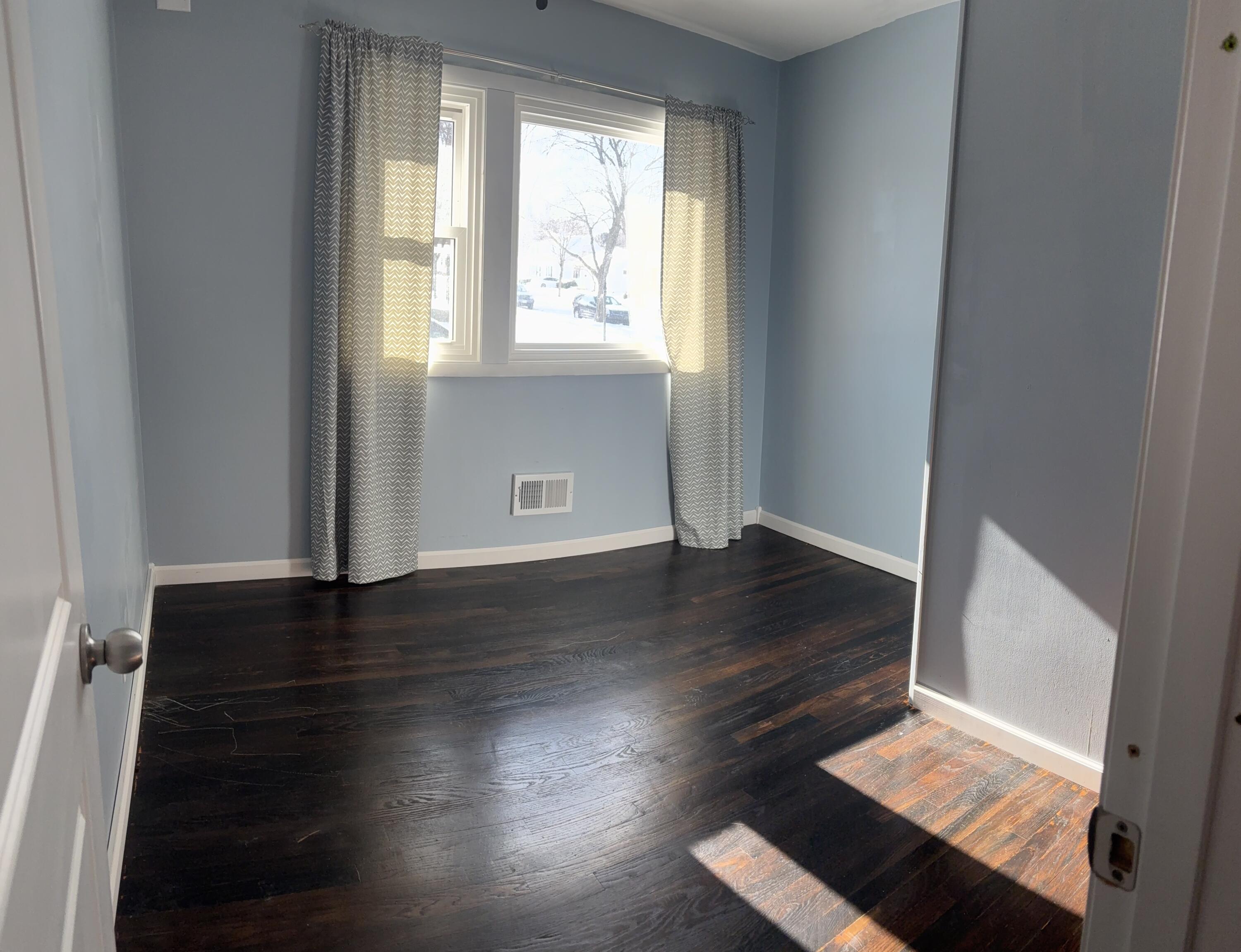 6026 West Stack Drive Milwaukee, WI 53219 - Photo 11 of 35 IMG_5363