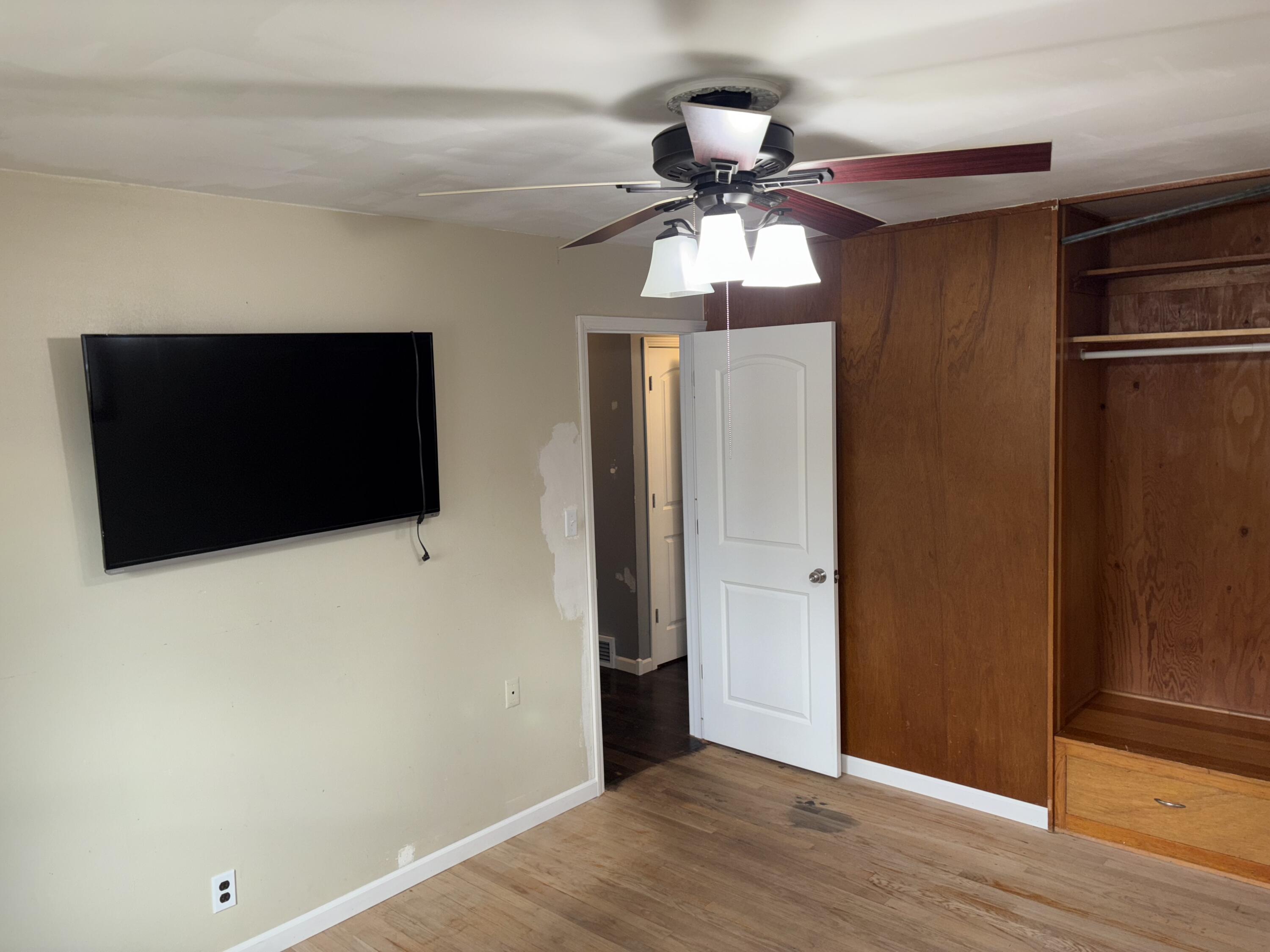 6026 West Stack Drive Milwaukee, WI 53219 - Photo 14 of 35 Bed 2