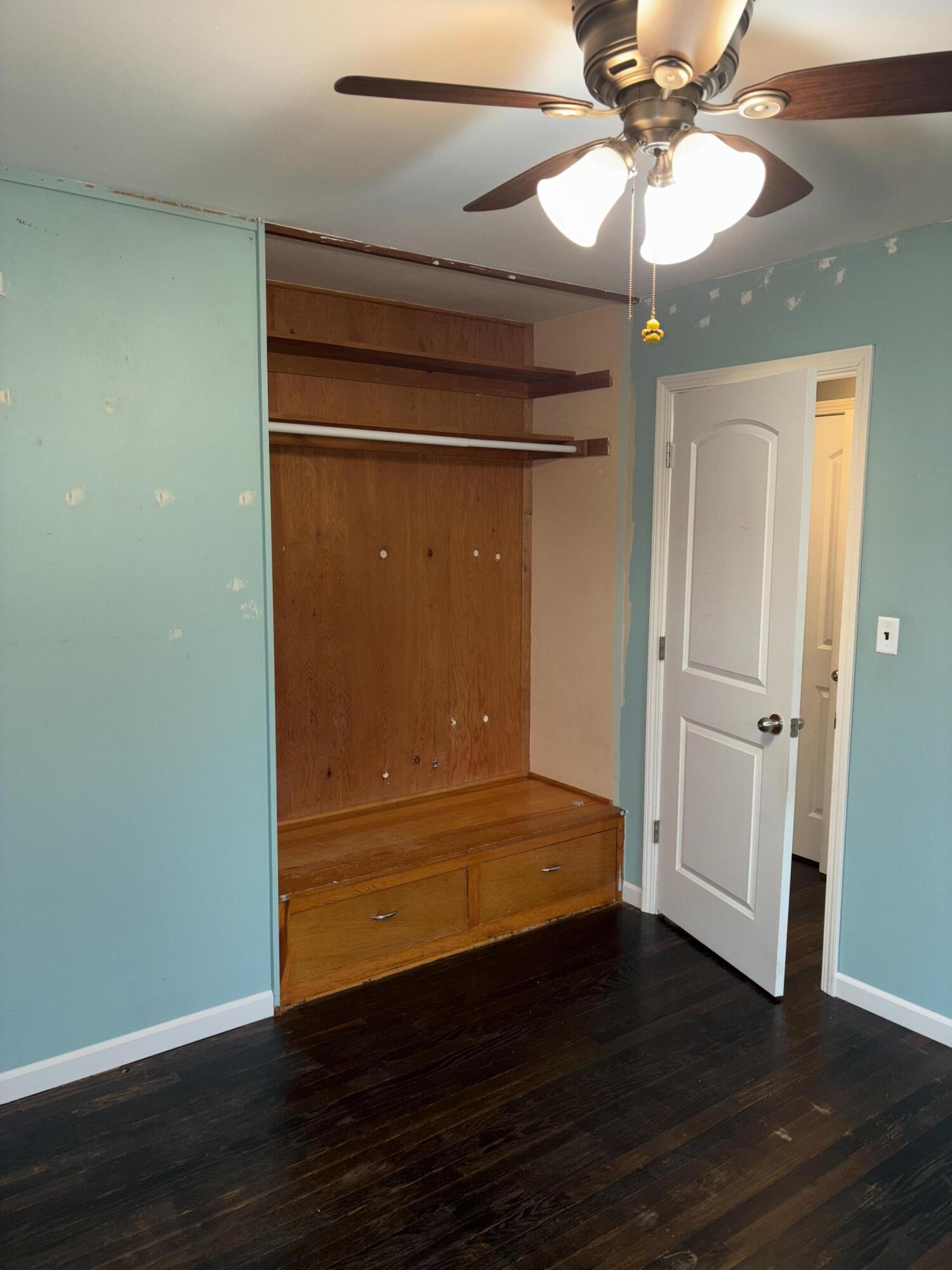 6026 West Stack Drive Milwaukee, WI 53219 - Photo 16 of 35 Bed 3