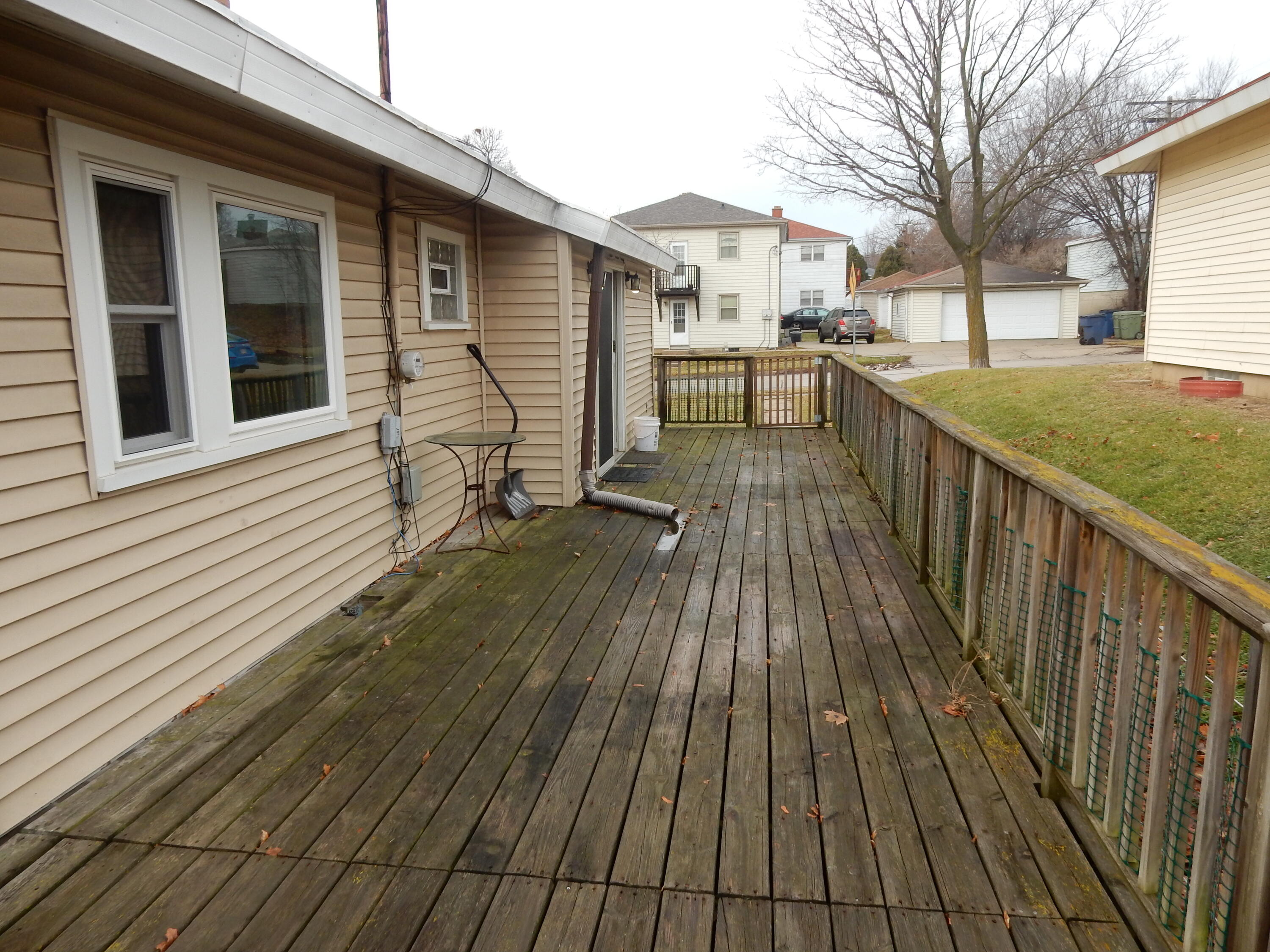 6026 West Stack Drive Milwaukee, WI 53219 - Photo 31 of 35 DSCN1237