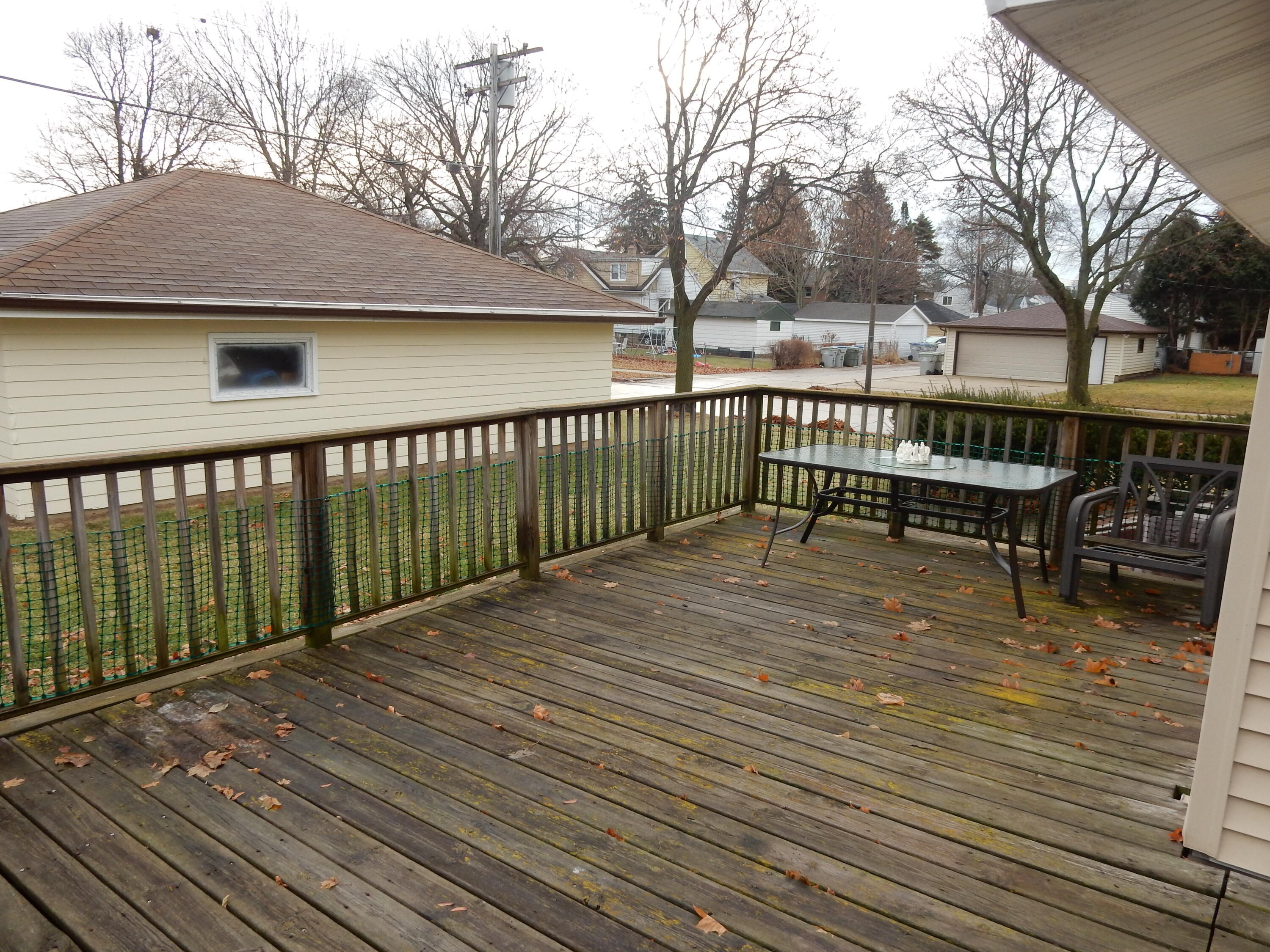 6026 West Stack Drive Milwaukee, WI 53219 - Photo 32 of 35 Deck