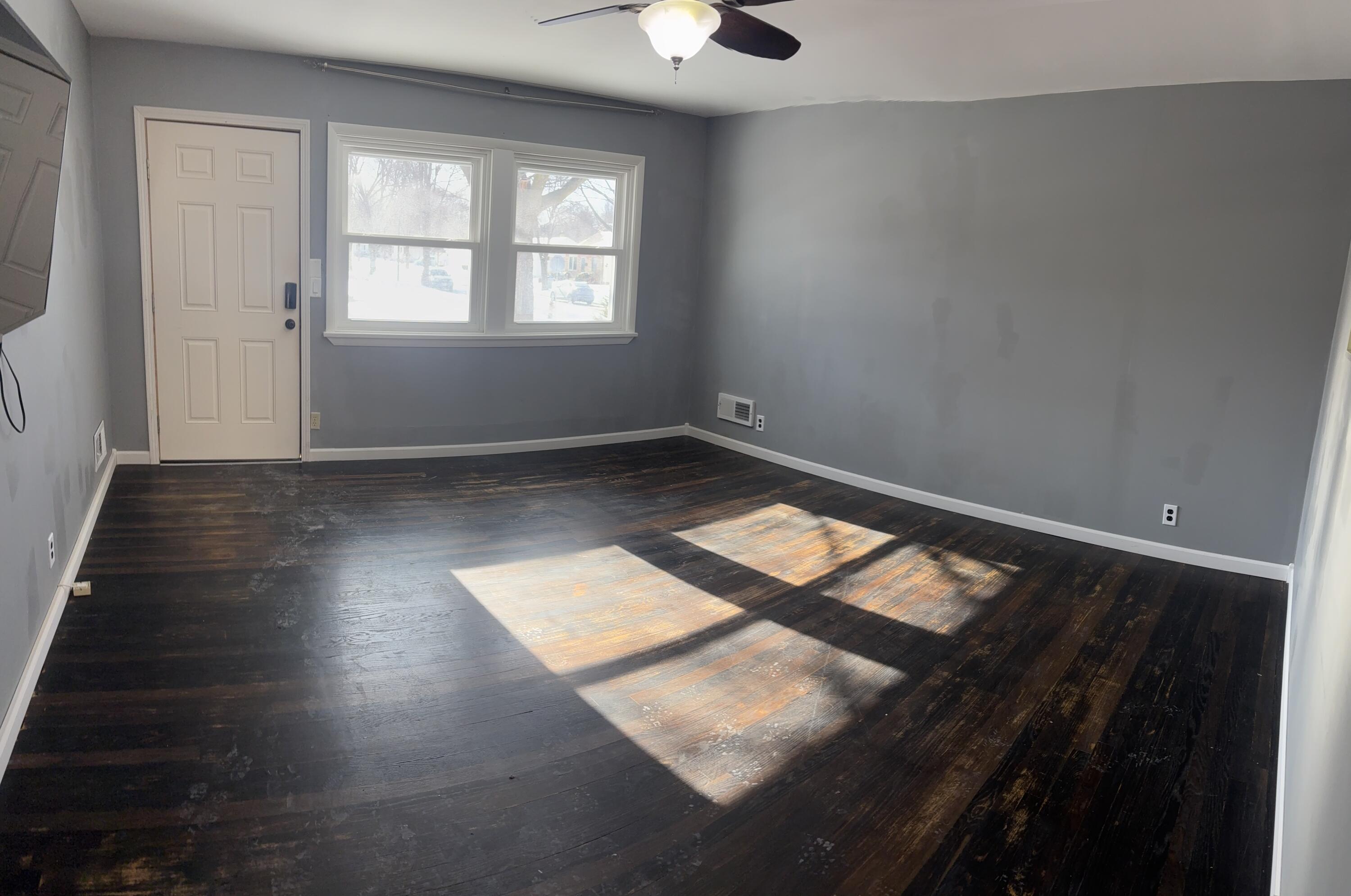 6026 West Stack Drive Milwaukee, WI 53219 - Photo 7 of 35 IMG_5357