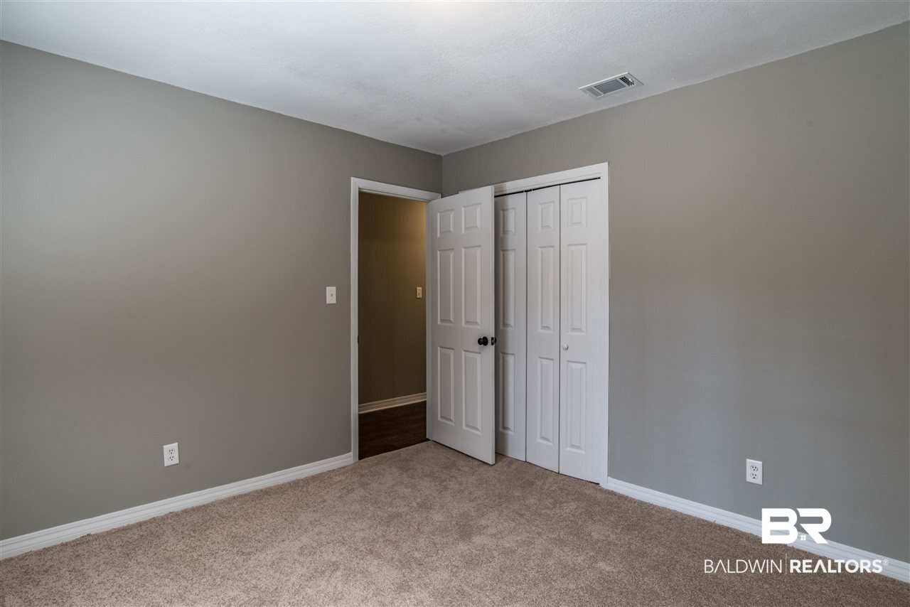 906 Whispering Pines Road Daphne, AL 36526 - Photo 18 of 33
