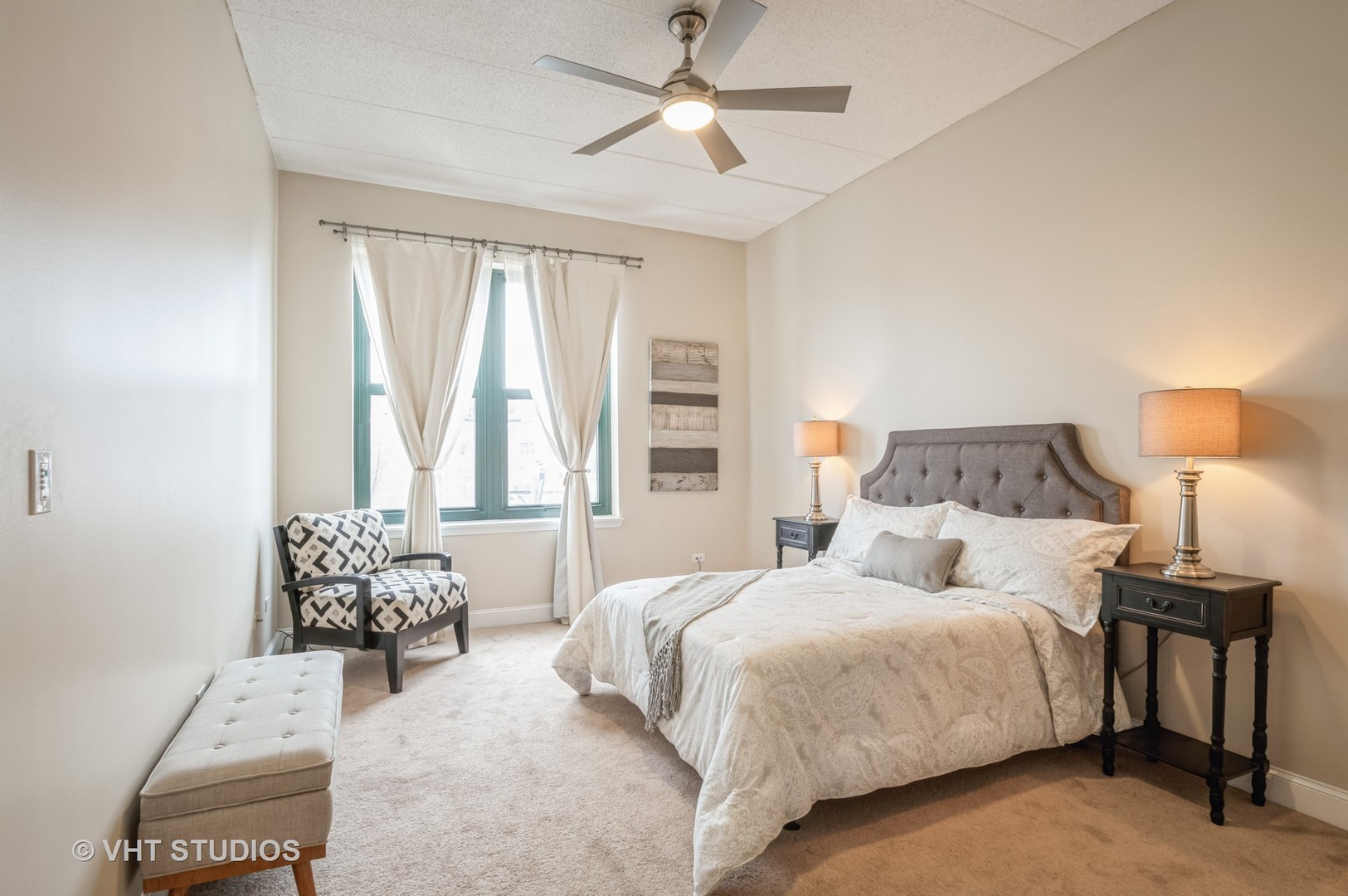 1301 West Washington Boulevard, Unit 405 Chicago, IL 60607 - Photo 7 of 10 a bedroom with a bed and window