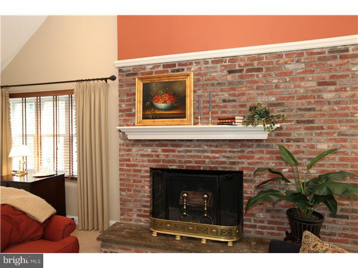 783 Old State Road Berwyn, PA 19312 - Photo 5 of 25