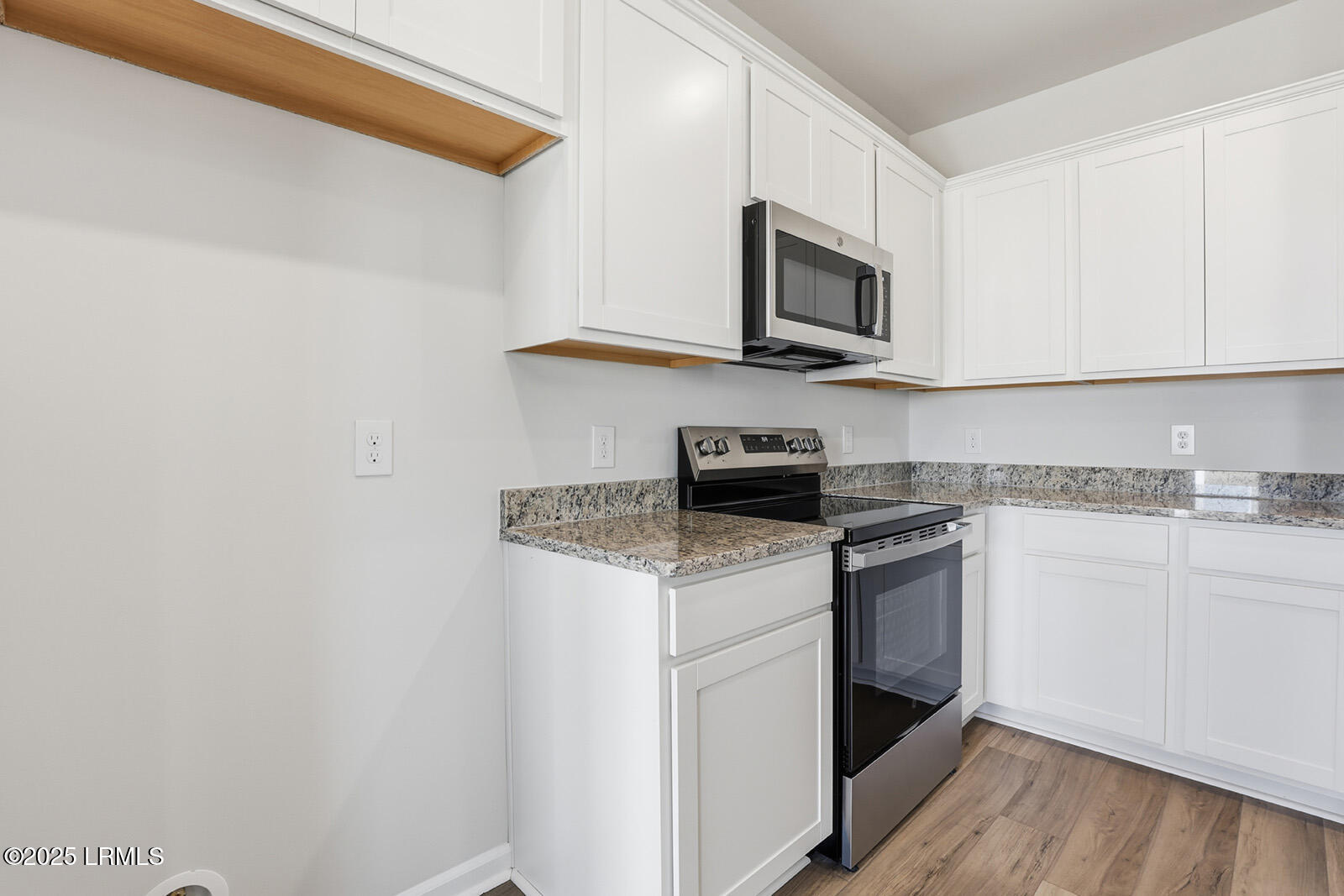22 Concourse Drive Ridgeland, SC 29936 - Photo 9 of 31 kitchen