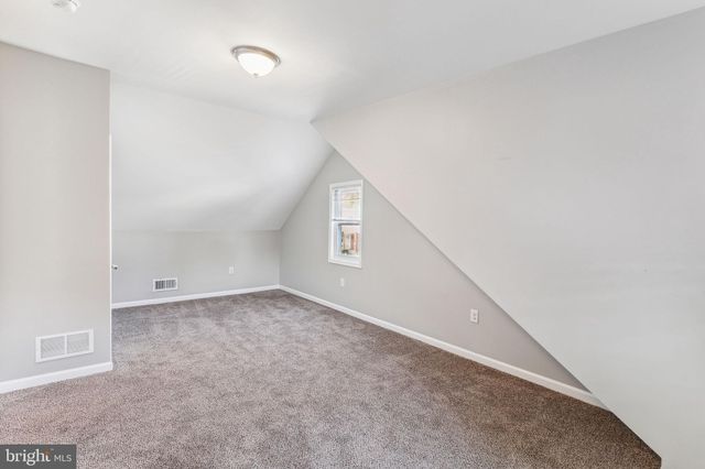 $375,000 | 320 Rutledge Avenue, Folsom, PA 19033