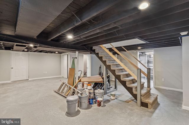 $375,000 | 320 Rutledge Avenue, Folsom, PA 19033