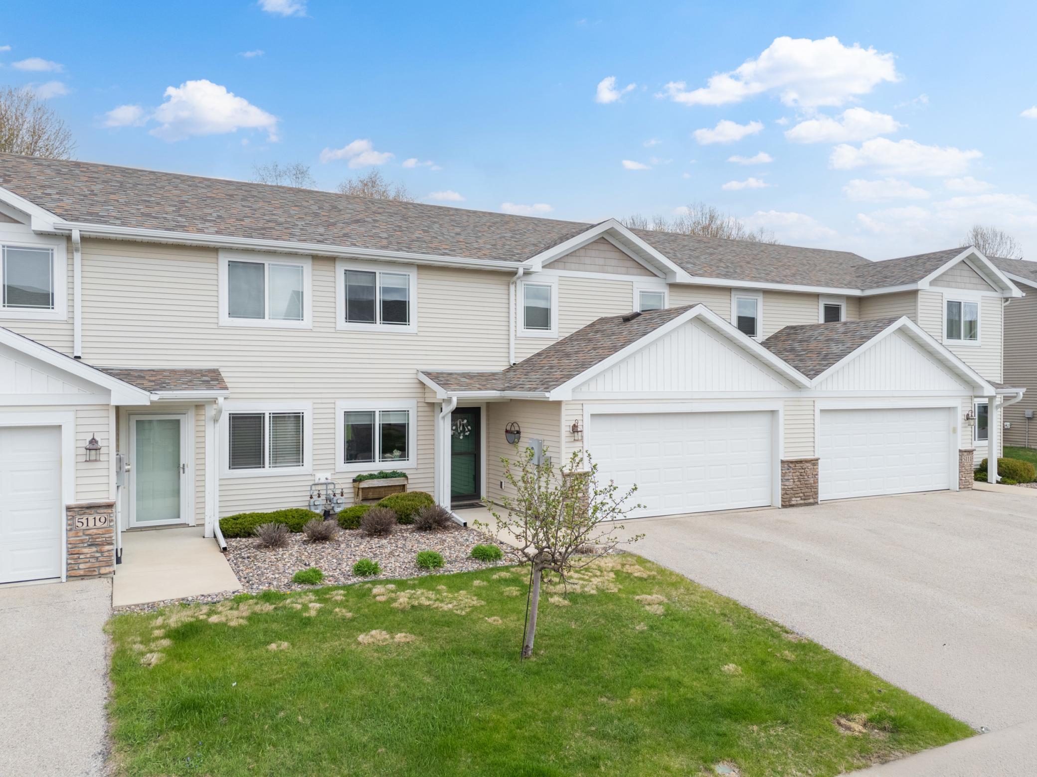 5115 61st Street Northwest Rochester, MN 55901 - Photo 2 of 27