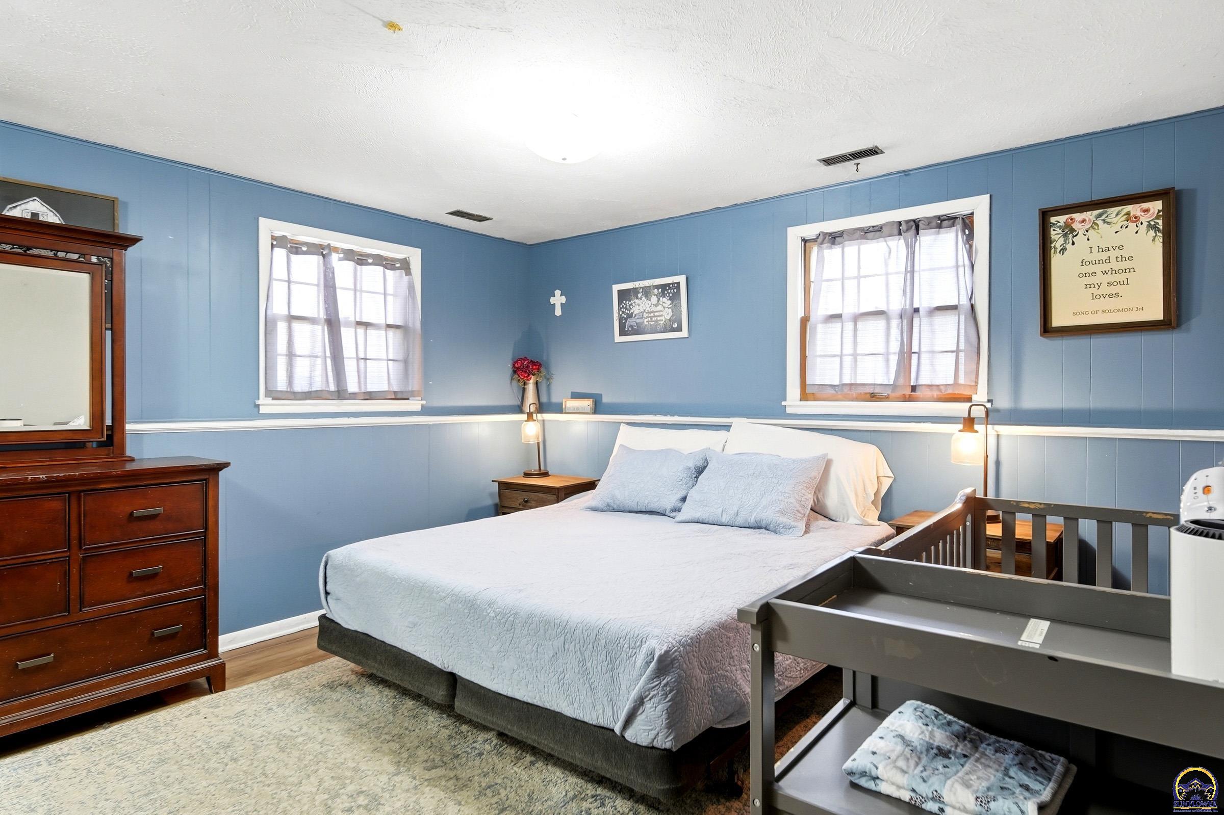 5213 Southwest 32nd Street Topeka, KS 66614 - Photo 16 of 19