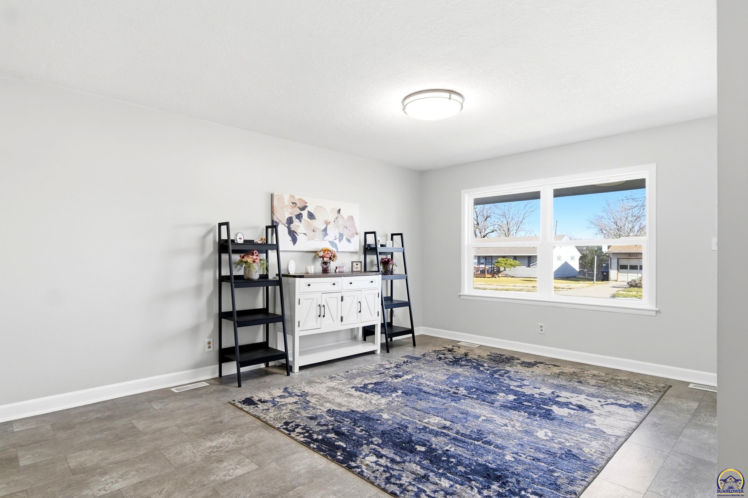 5213 Southwest 32nd Street Topeka, KS 66614 - Photo 3 of 19