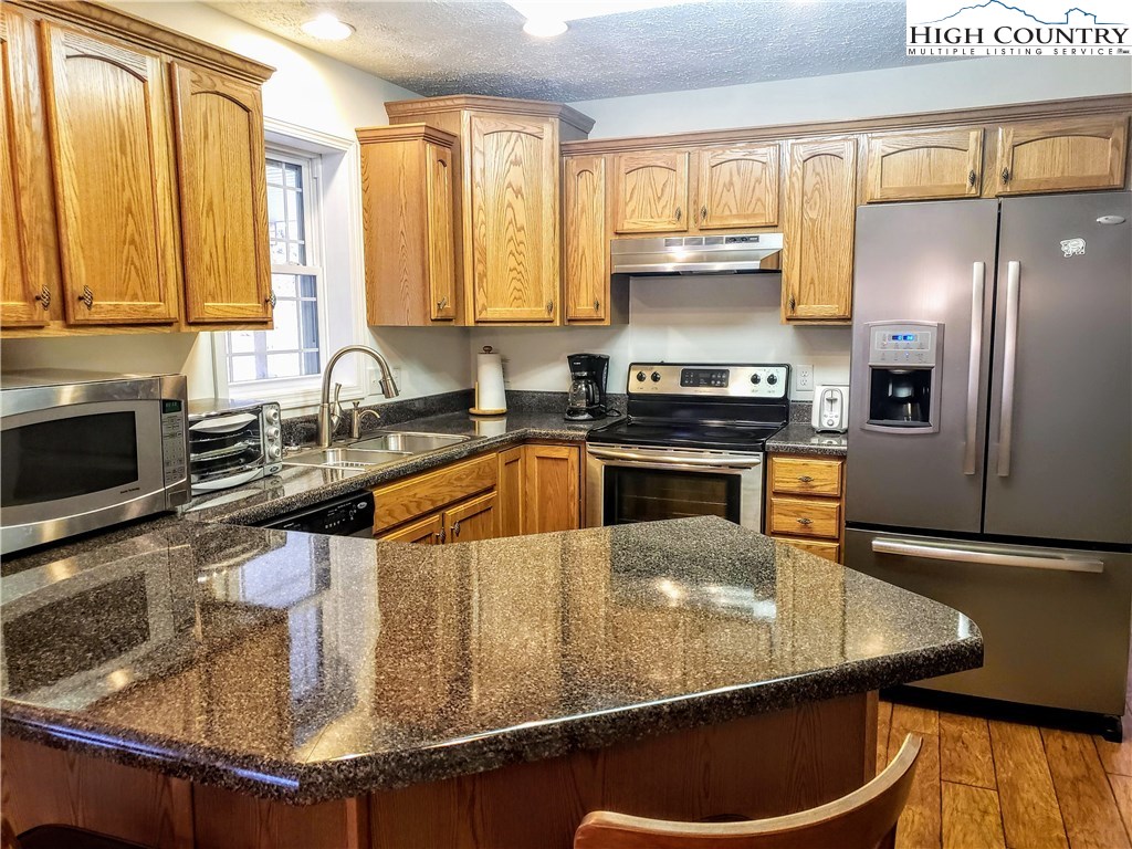 543 Landmark Church Road Lansing, NC 28643 - Photo 3 of 41 Gallery Image 3