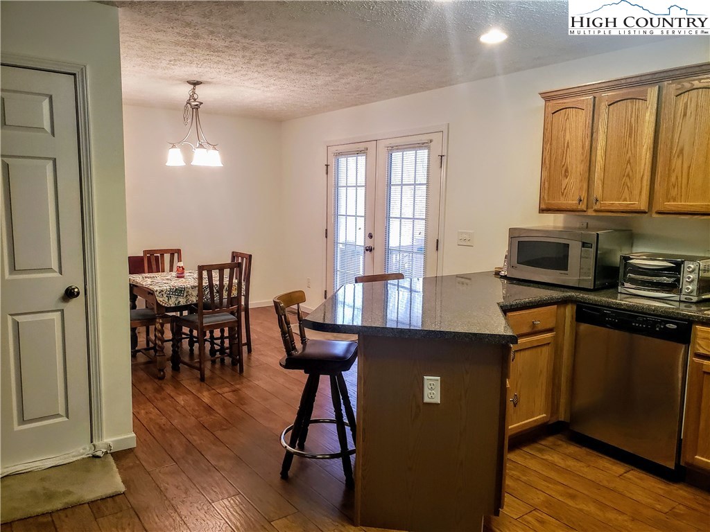 543 Landmark Church Road Lansing, NC 28643 - Photo 5 of 41 Gallery Image 5