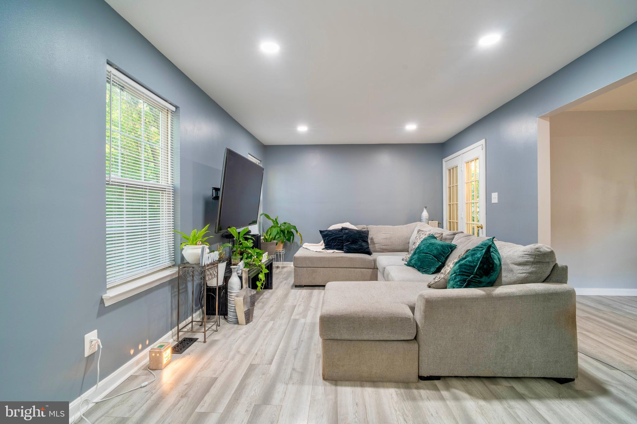 12008 Double Tree Lane Lusby, MD 20657 - Photo 15 of 28 Family Room