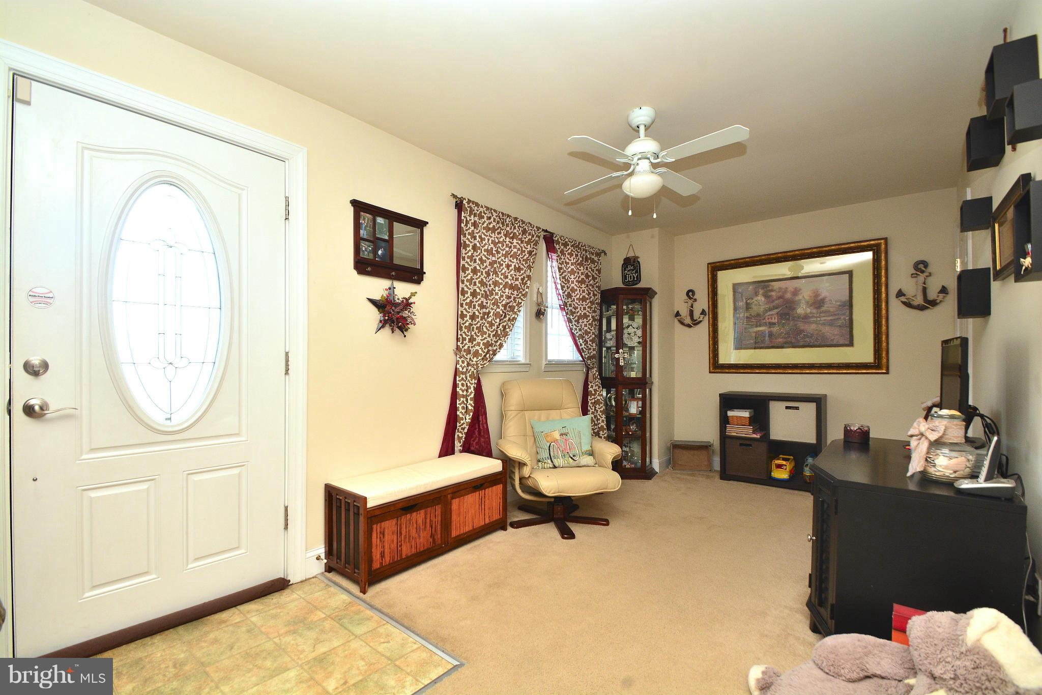 1717 Langley Road Baltimore, MD 21221 - Photo 3 of 24 Living Room