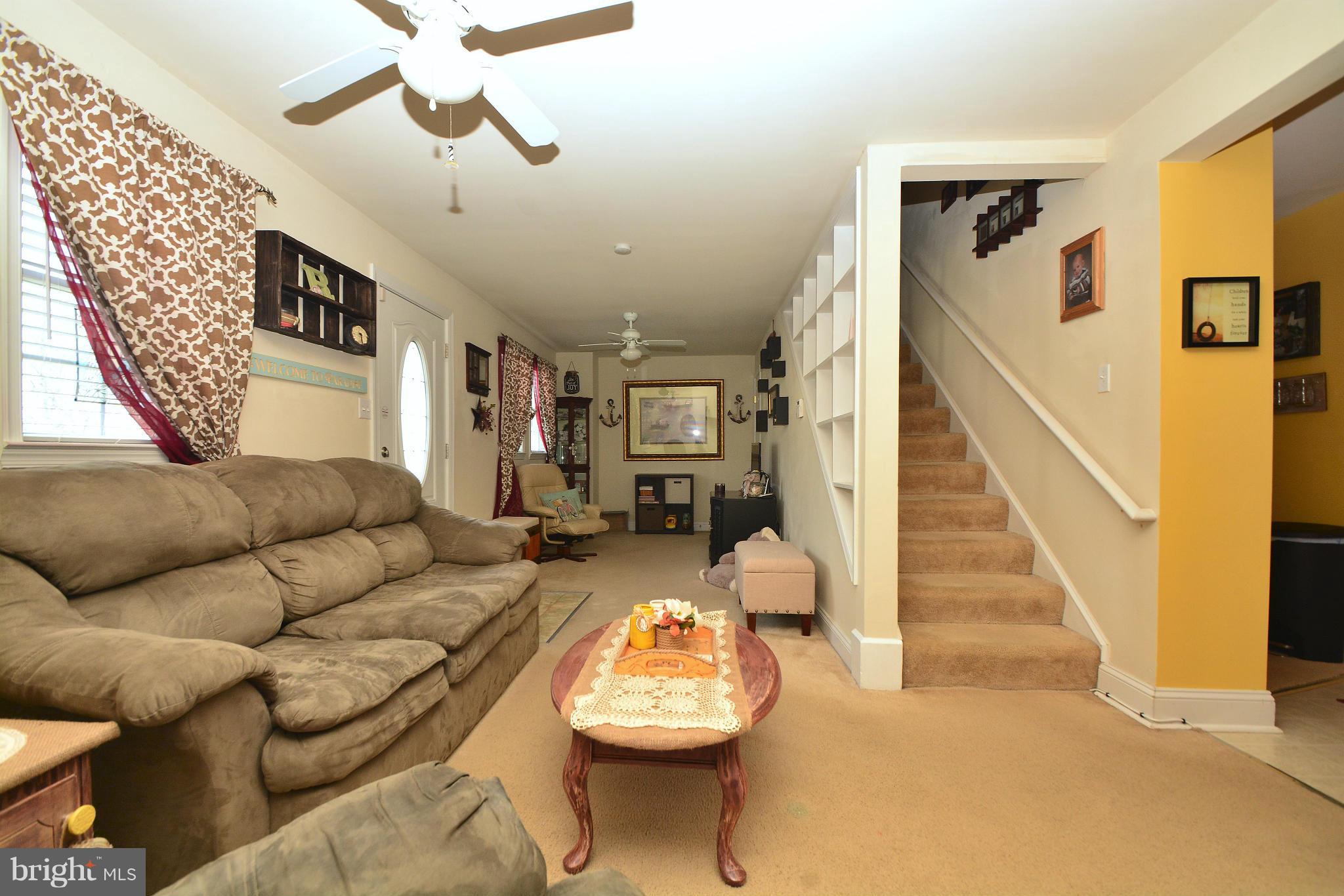 1717 Langley Road Baltimore, MD 21221 - Photo 6 of 24 Living Room