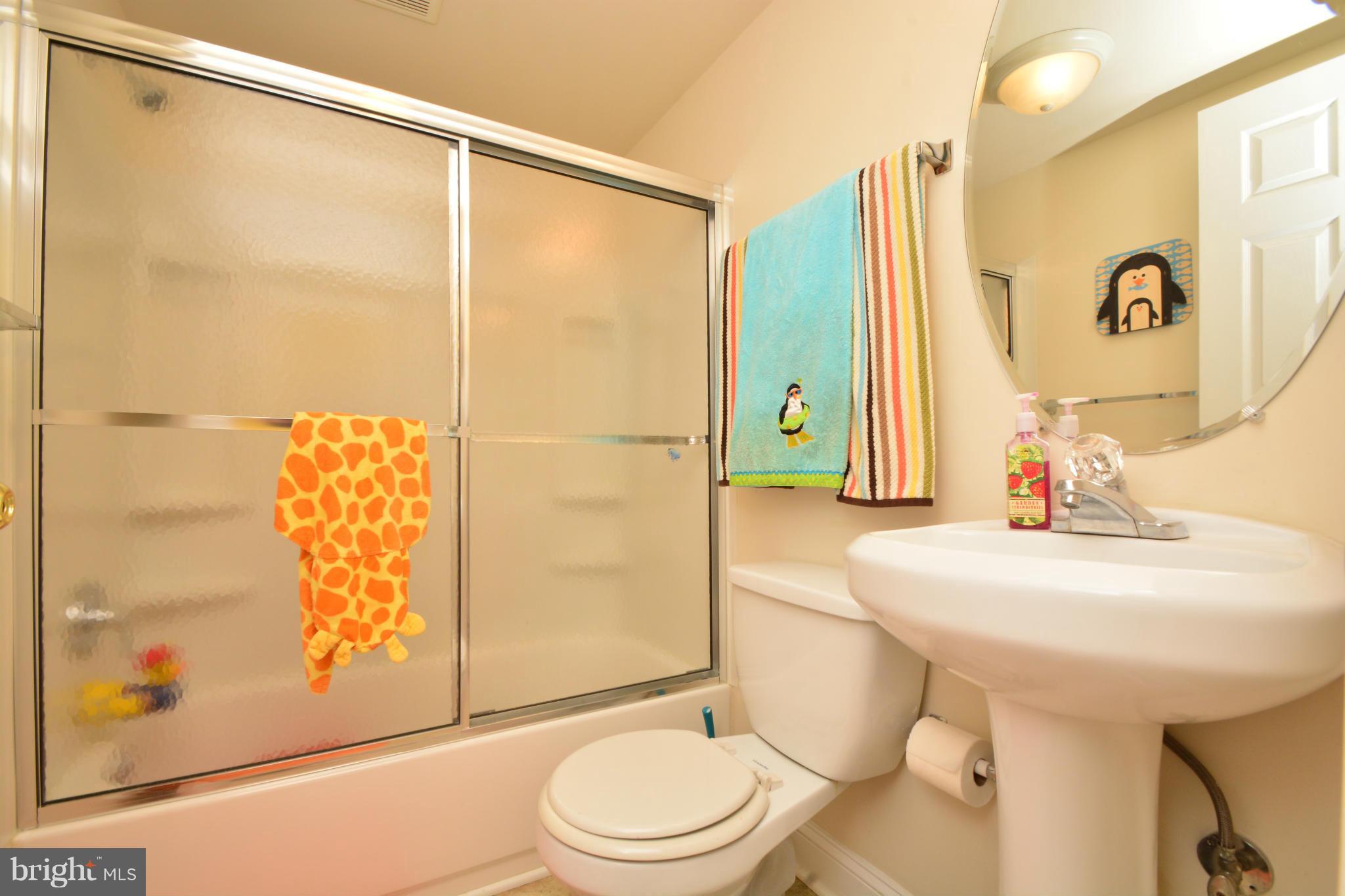 1717 Langley Road Baltimore, MD 21221 - Photo 10 of 24 Bath