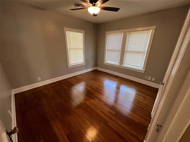 $3,850 | 307 East 38th Street, Austin, TX 78705