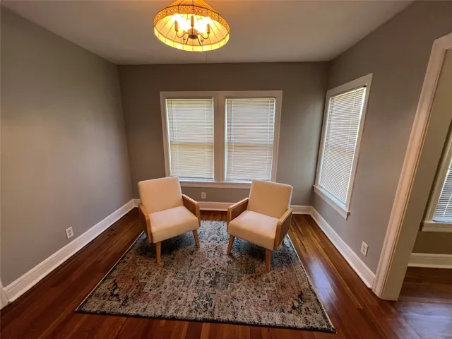 $3,850 | 307 East 38th Street, Austin, TX 78705