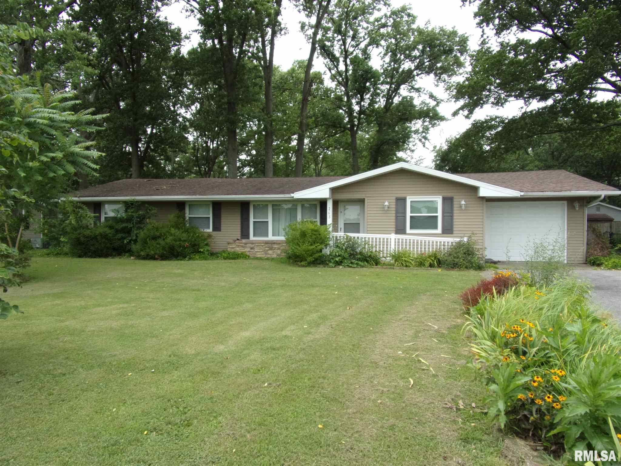 263 Edgewood Road Salem, IL 62881 - Photo 1 of 14 Gallery Image 1