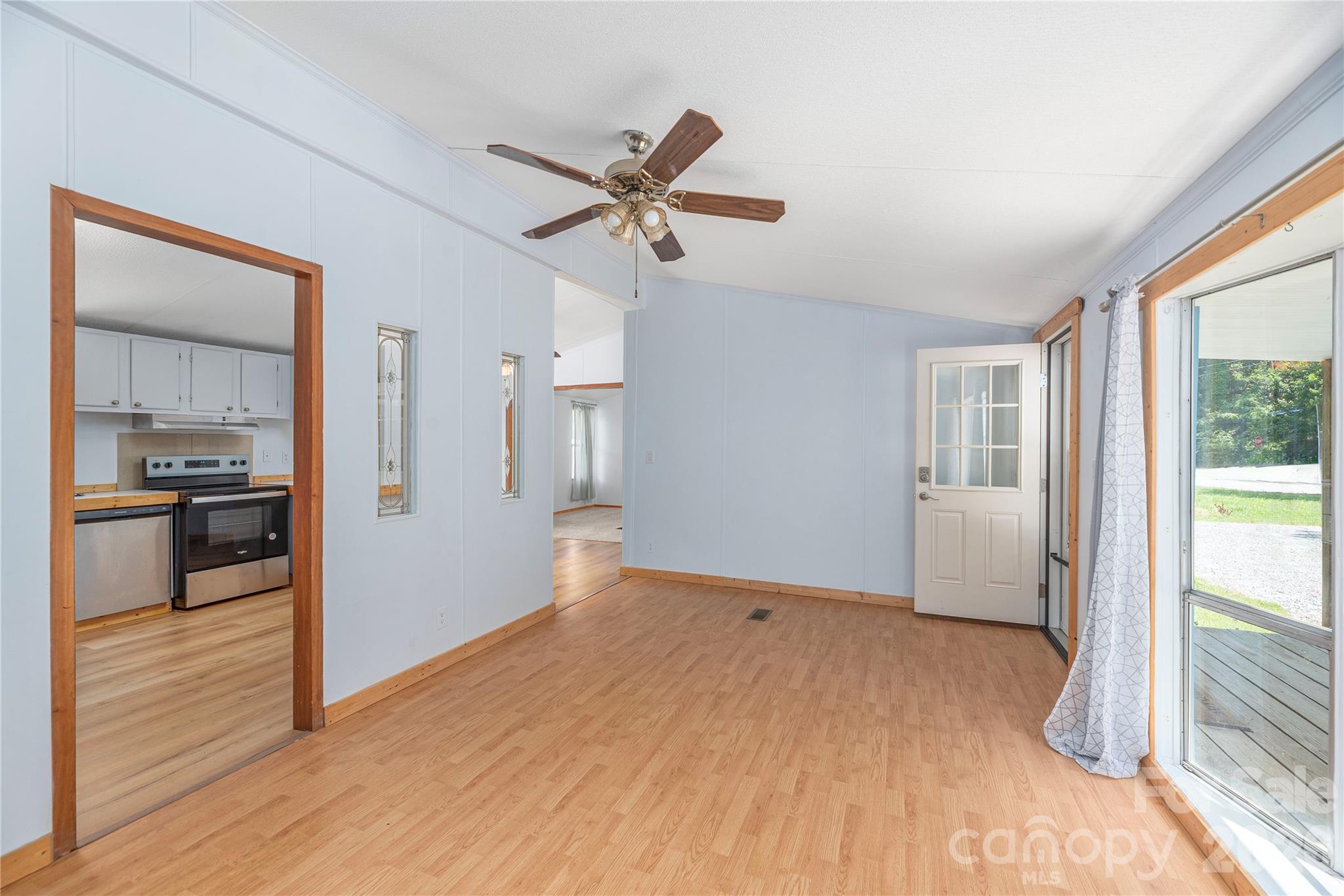 1458 Old Balsam Road Waynesville, NC 28786 - Photo 4 of 26