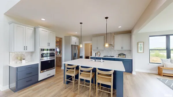 $594,990 | 14 Faiths Way, Bettendorf, IA 52722