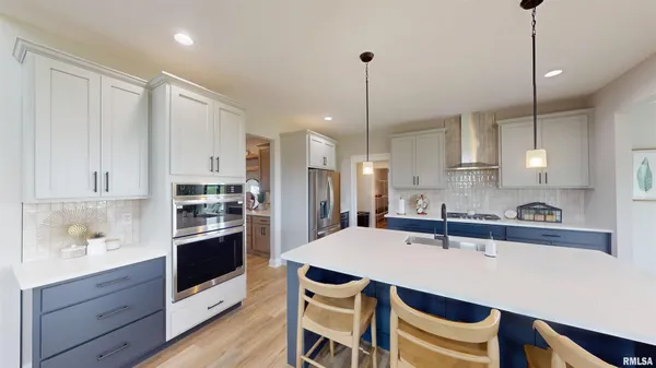 $594,990 | 14 Faiths Way, Bettendorf, IA 52722