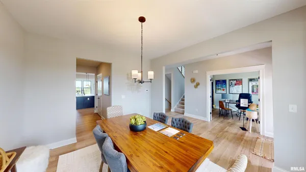 $594,990 | 14 Faiths Way, Bettendorf, IA 52722