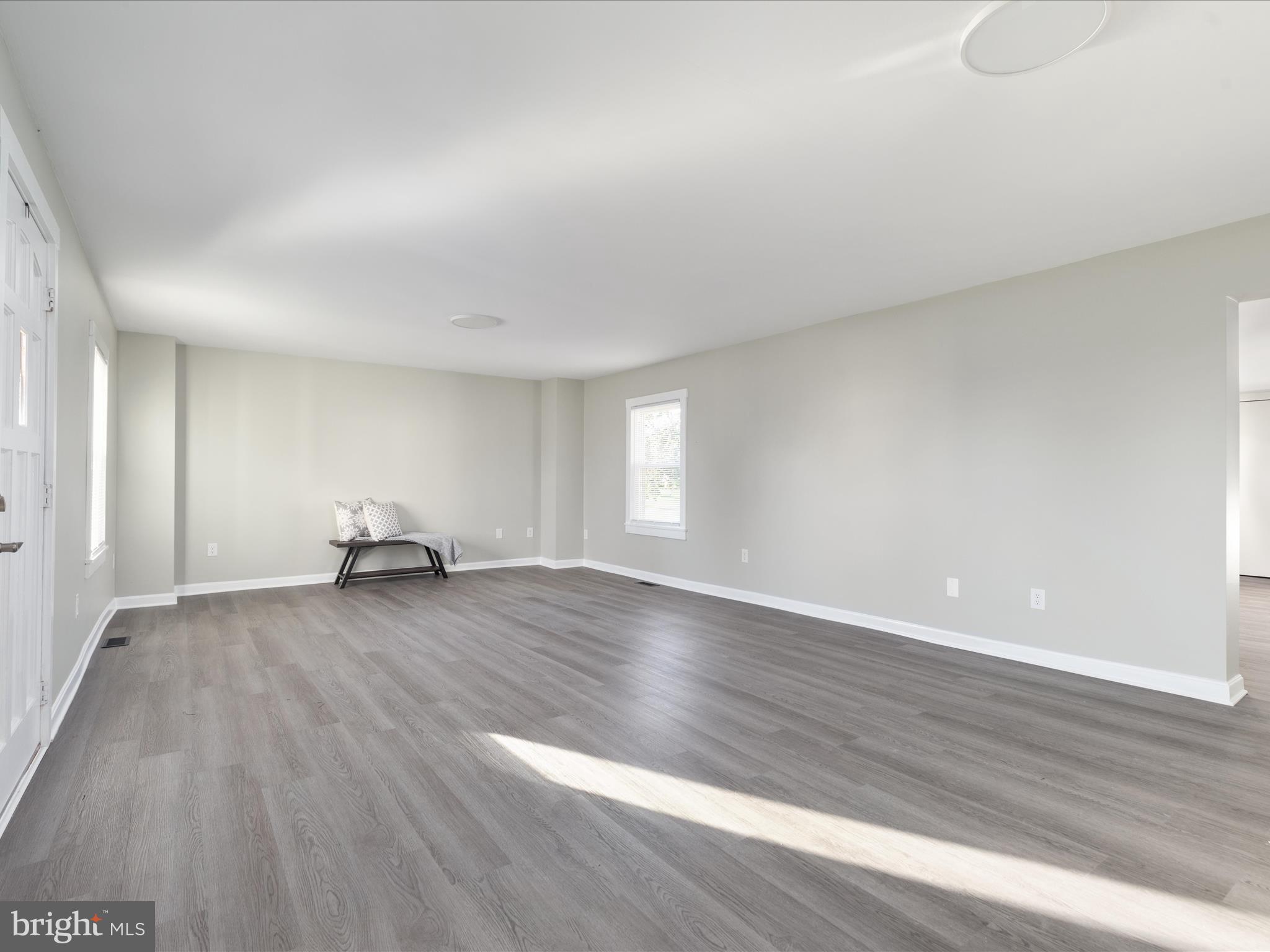 2211 Oranda Road Strasburg, VA 22657 - Photo 12 of 40 Living room - LVP throughout!