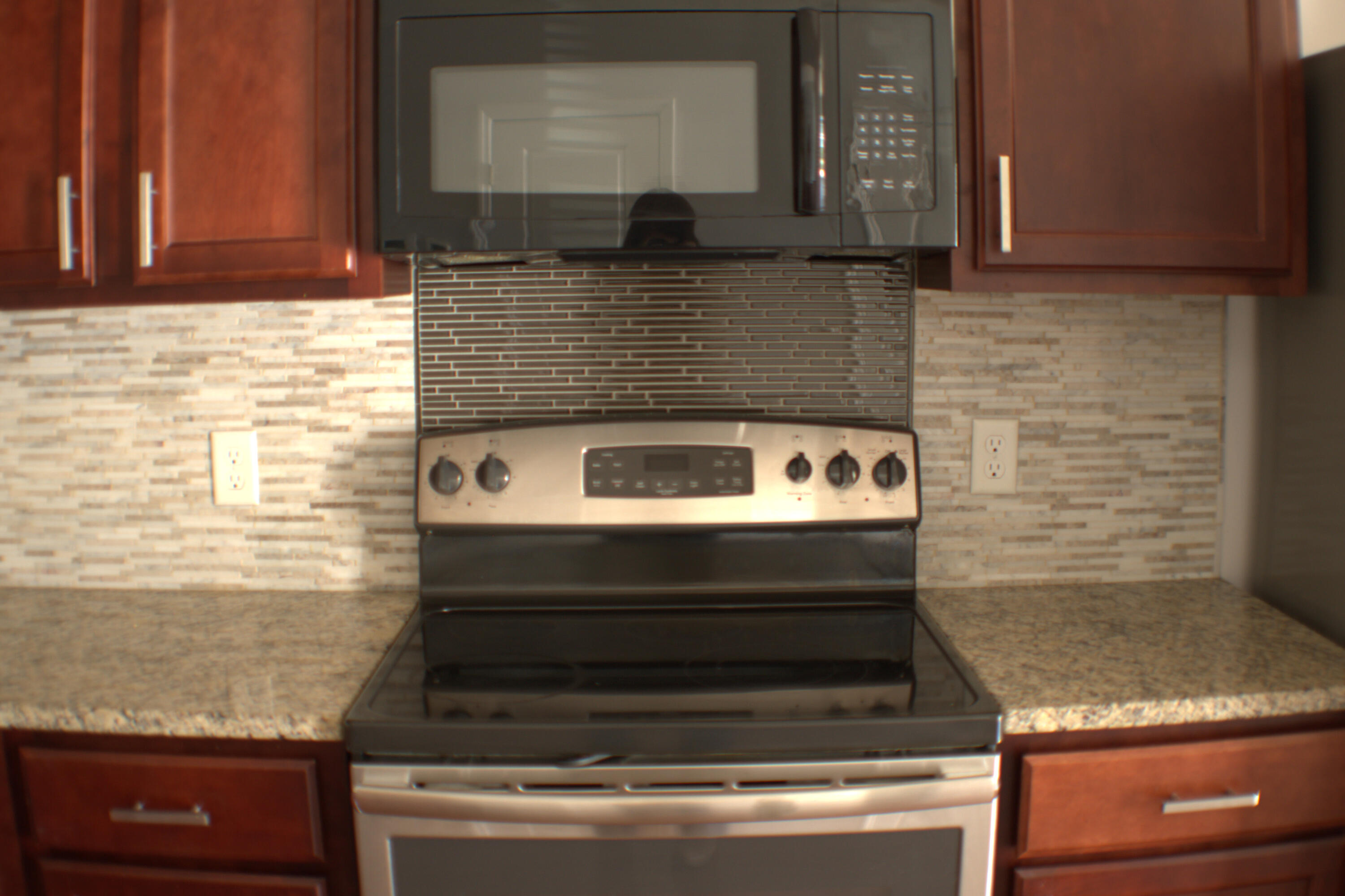 357 Flyway Road Goose Creek, SC 29445 - Photo 12 of 41 10%20BEG_7973.NEF