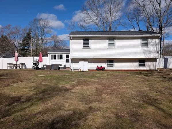 $599,900 | 12 Brentwood Avenue, Avon, MA 02322