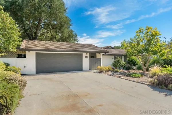 $899,900 | 9817 Sage Hill Way, Escondido, CA 92026