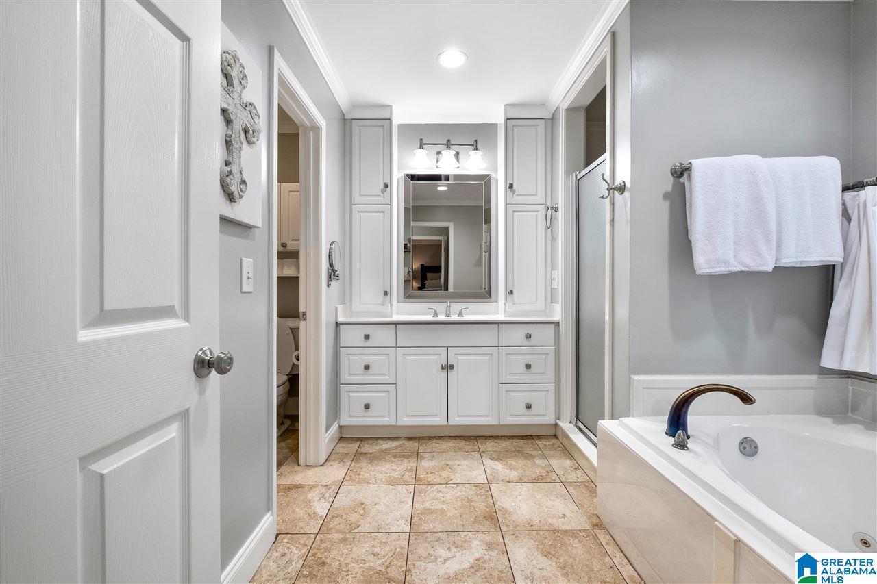 1817 Brookview Lane Birmingham, AL 35216 - Photo 17 of 49