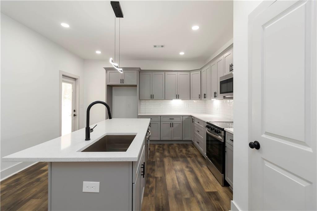 2884 Thompson Circle Decatur, GA 30034 - Photo 14 of 31