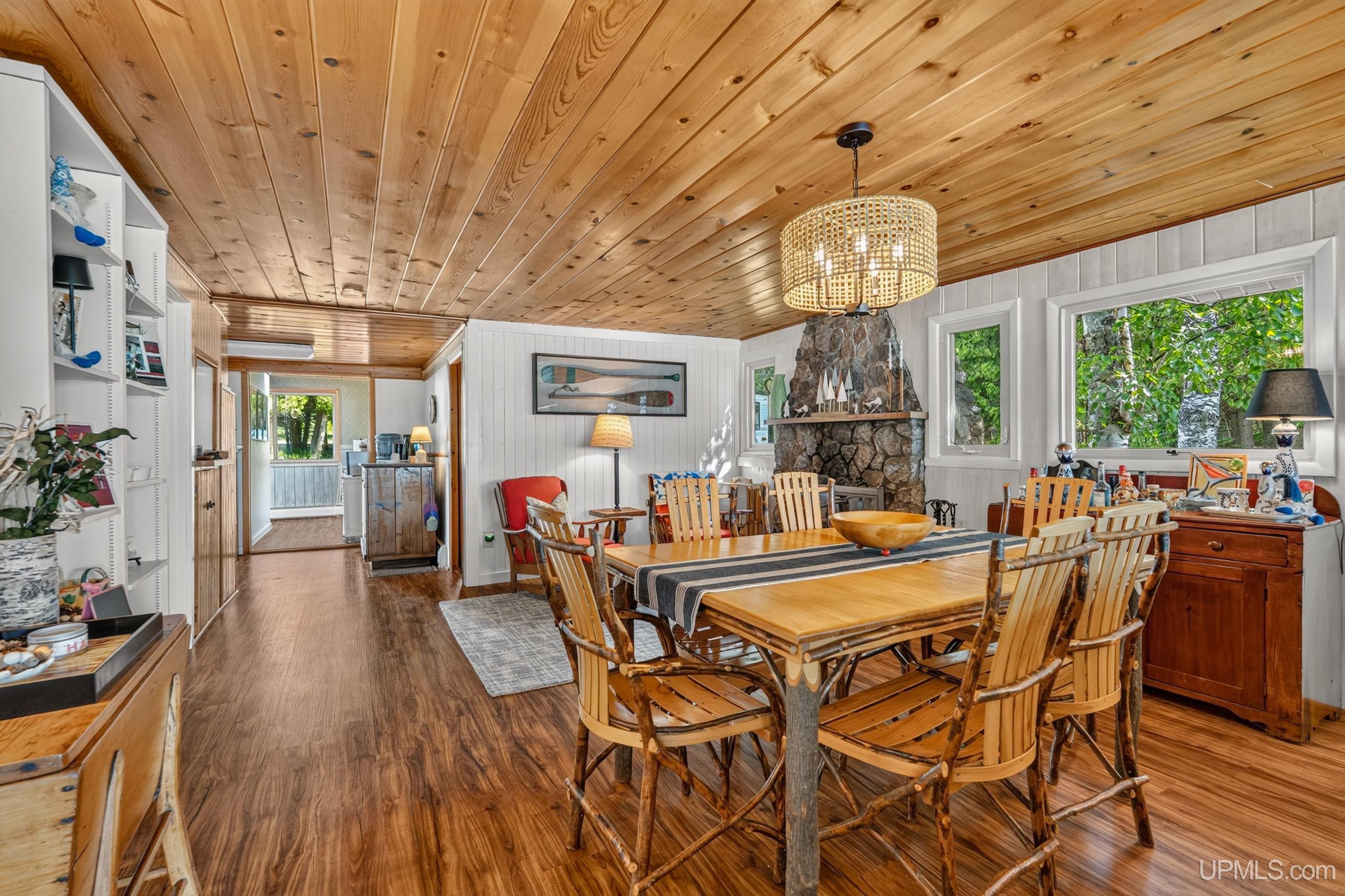 703 Corbridge Road Gulliver, MI 49840 - Photo 3 of 77