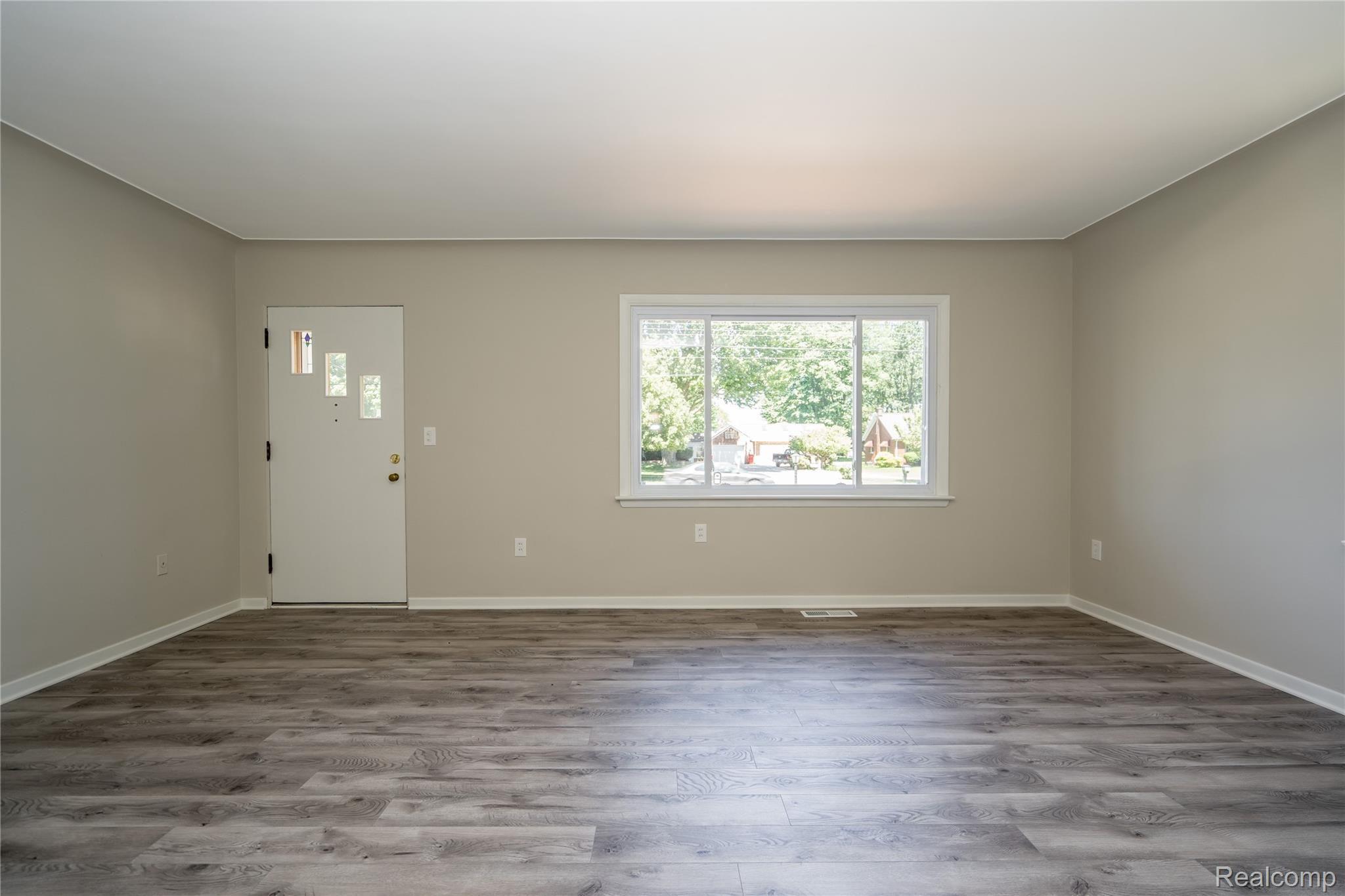 18320 21 Mile Road Macomb, MI 48044 - Photo 39 of 99 DSC03191.jpg