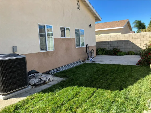 $1,350,000 | 17548 Court Street, Fontana, CA 92336
